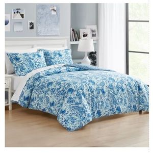 Poppy & Fritz Brooke twin size reversible duvet cover blue paisley & circles